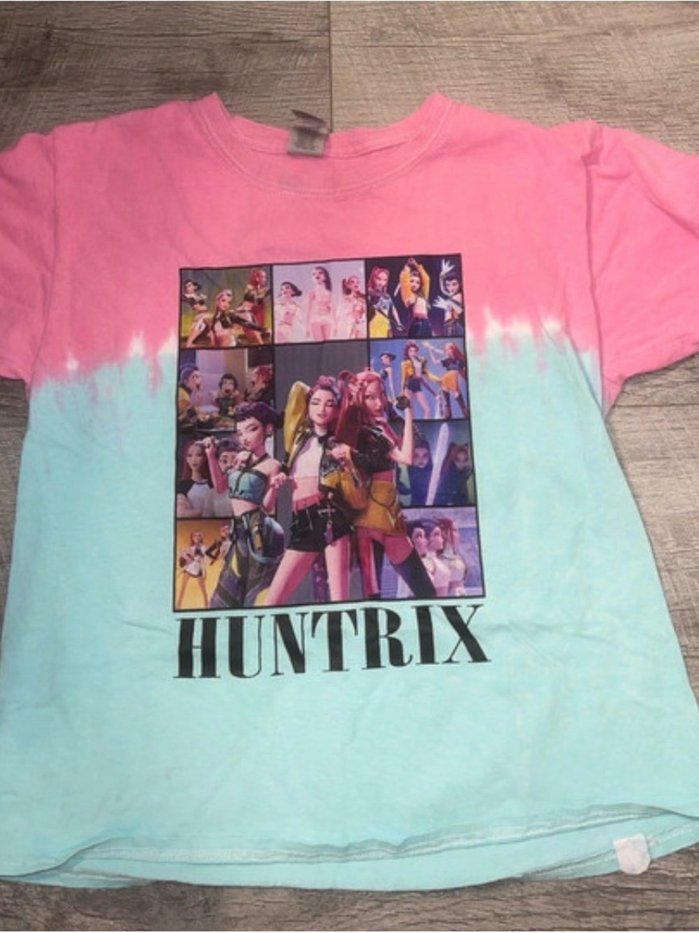 Gildan Pink & Light Blue HUNTRIX Graphic Tee
